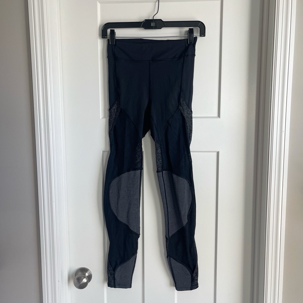 Lululemon Lab Divert Tight Legging